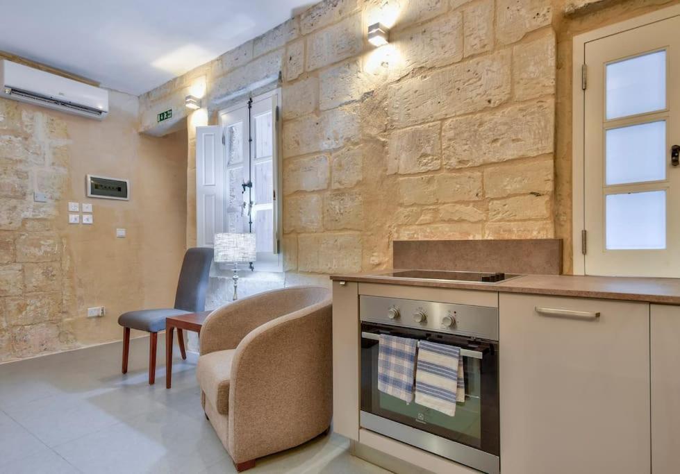 Апартаменти Orangery 101 - Duplex Studio Валлетта Екстер'єр фото