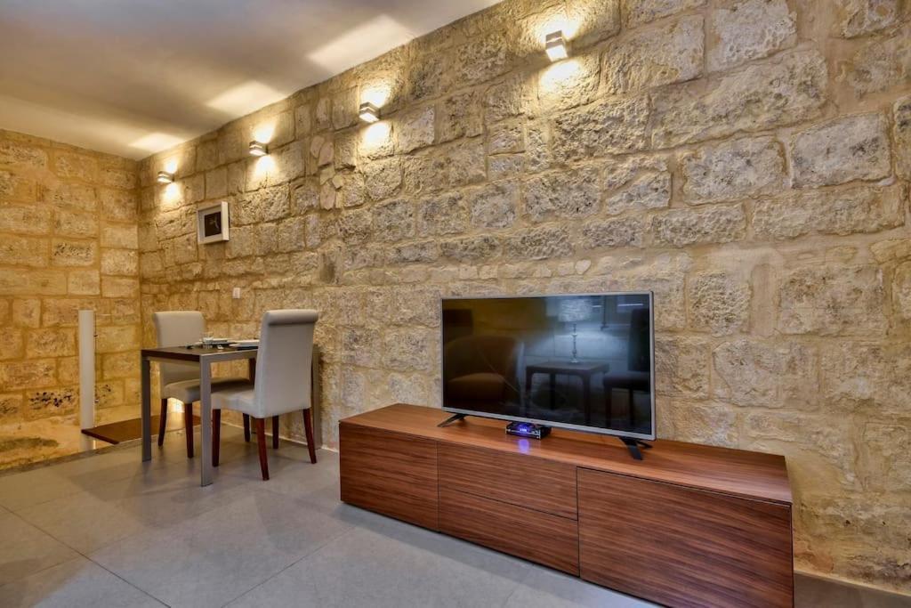 Апартаменти Orangery 101 - Duplex Studio Валлетта Екстер'єр фото